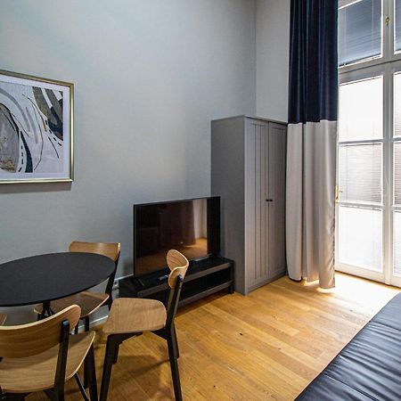 Main Train Station Apartment Close To The The Main Square! Praga Exterior foto