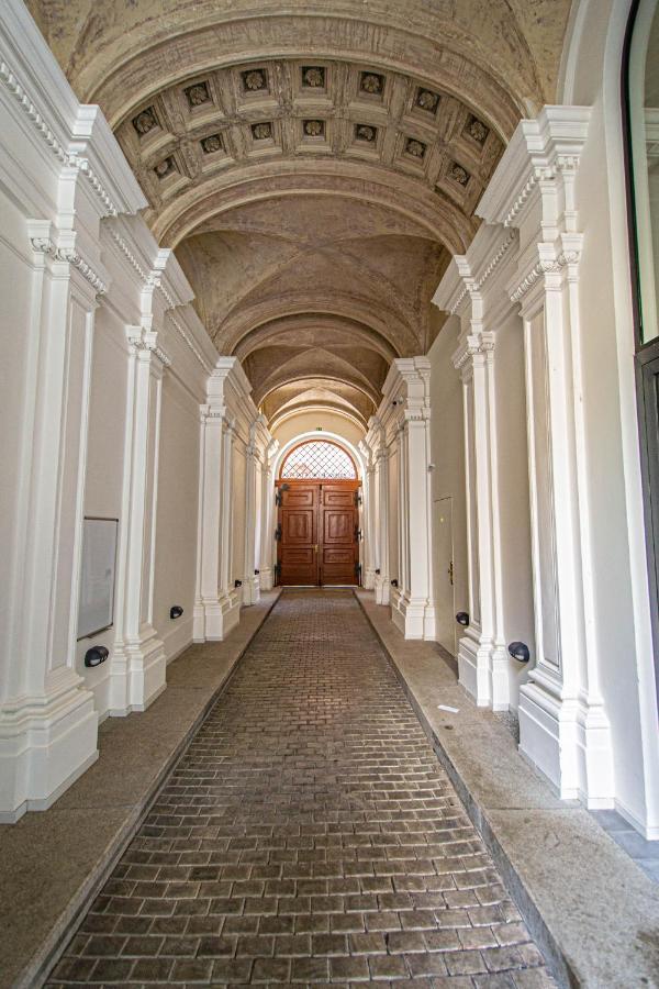 Main Train Station Apartment Close To The The Main Square! Praga Exterior foto